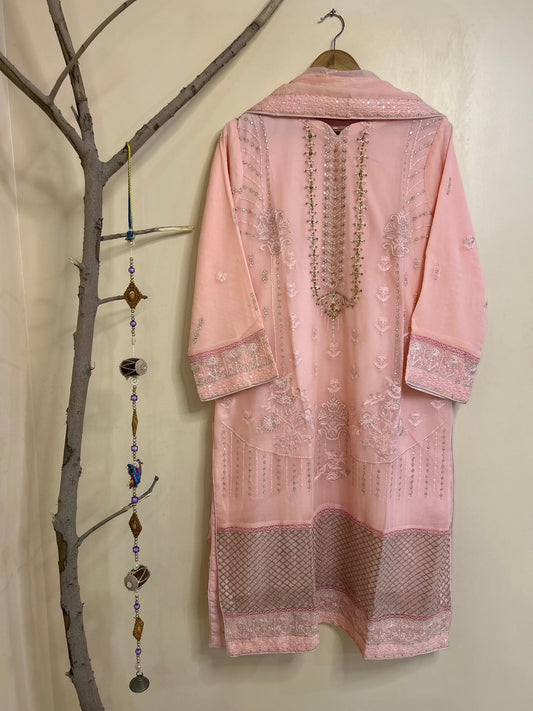 Peach Pakistani Designer Salwar Kameez Complete Look | Zarveil